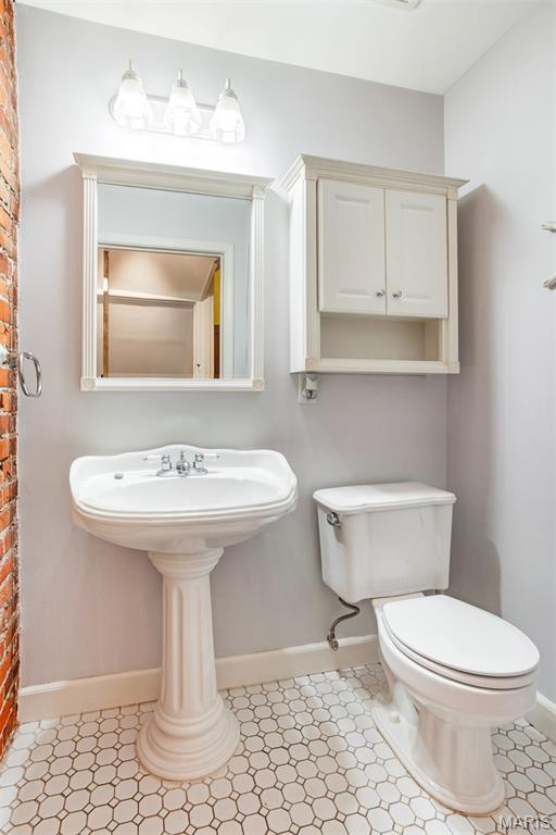 1908 California Avenue St. Louis, MO 63104 - Photo 18 of 36