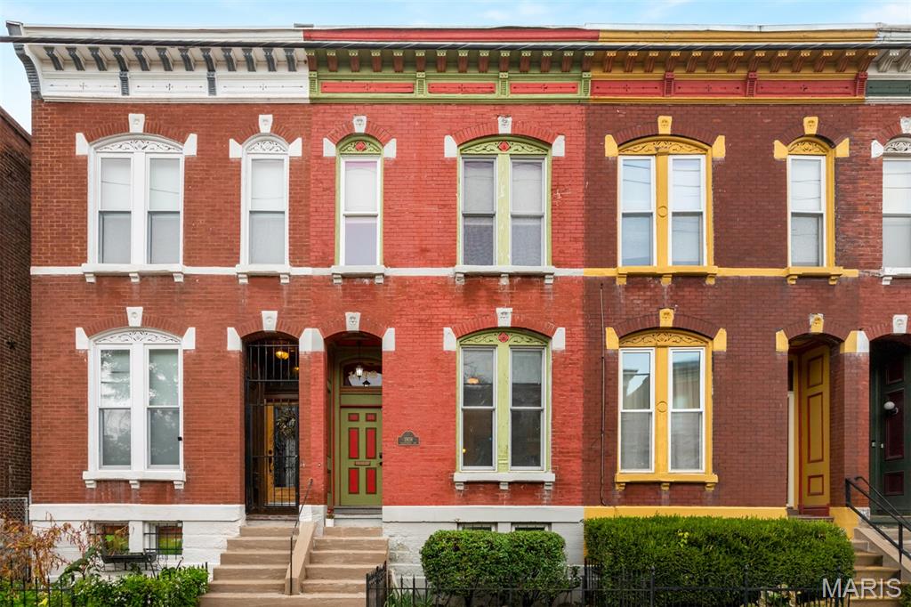 1908 California Avenue St. Louis, MO 63104 - Photo 2 of 36