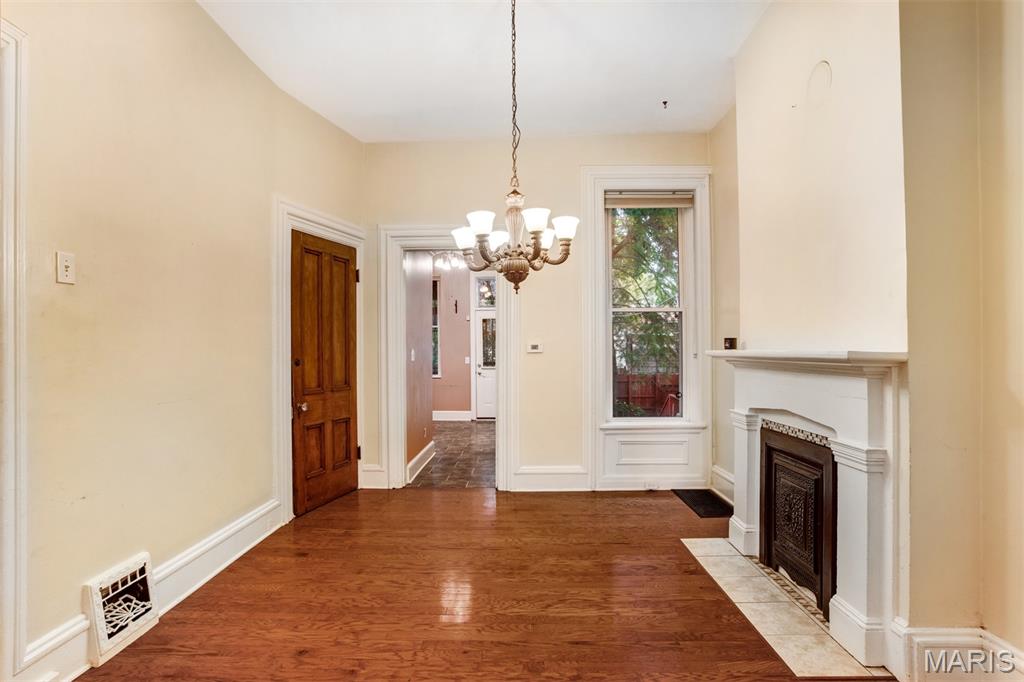 1908 California Avenue St. Louis, MO 63104 - Photo 8 of 36