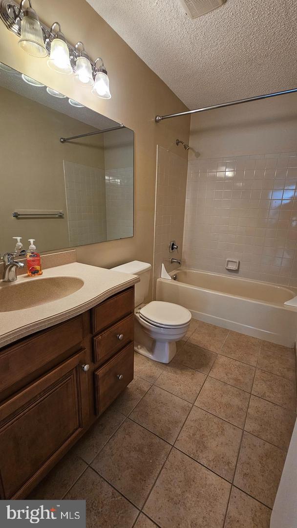 39 Juniper Way Hamilton, NJ 08619 - Photo 11 of 17