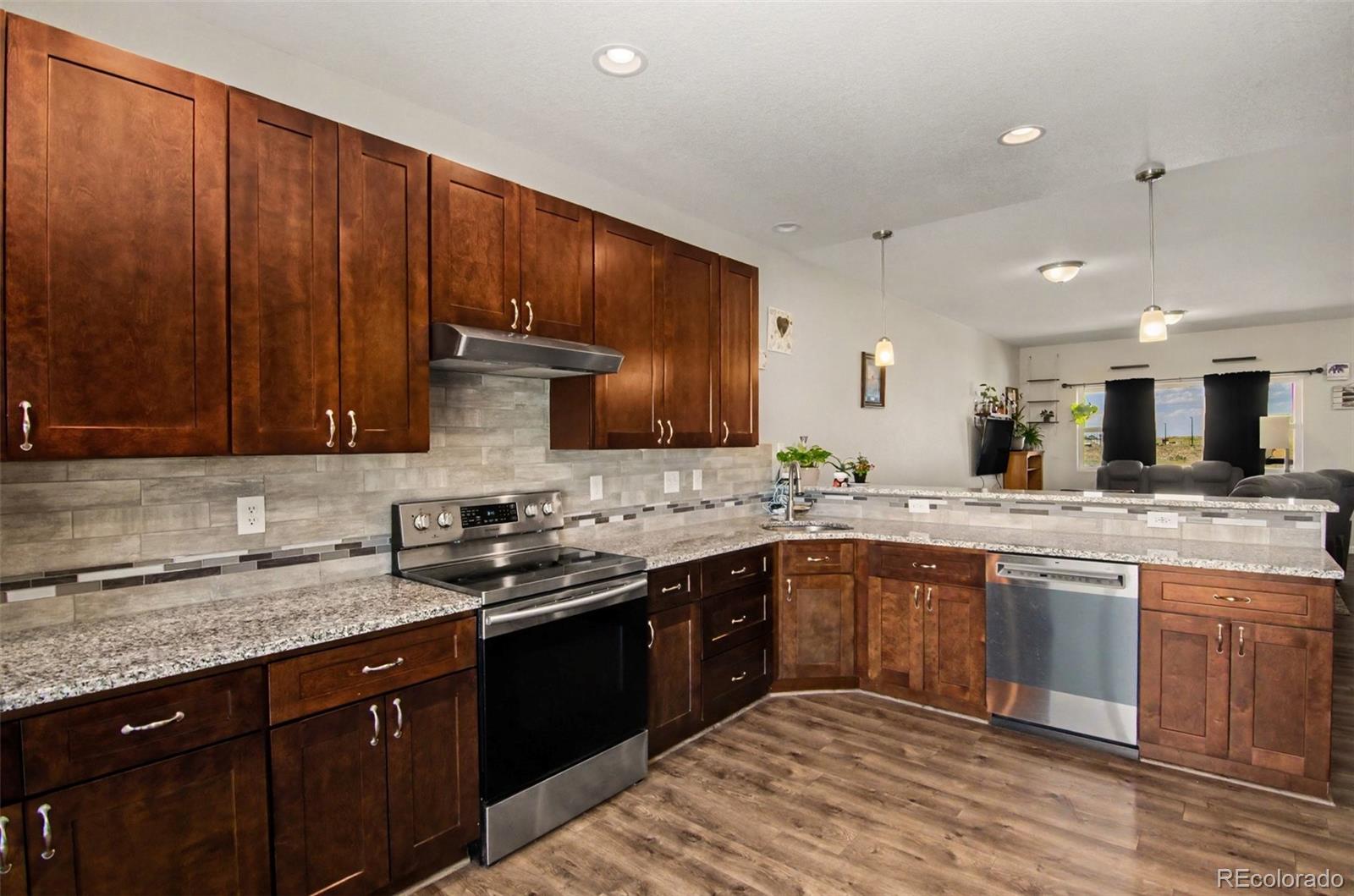1080 View Ridge Road Bennett, CO 80102 - Photo 5 of 26