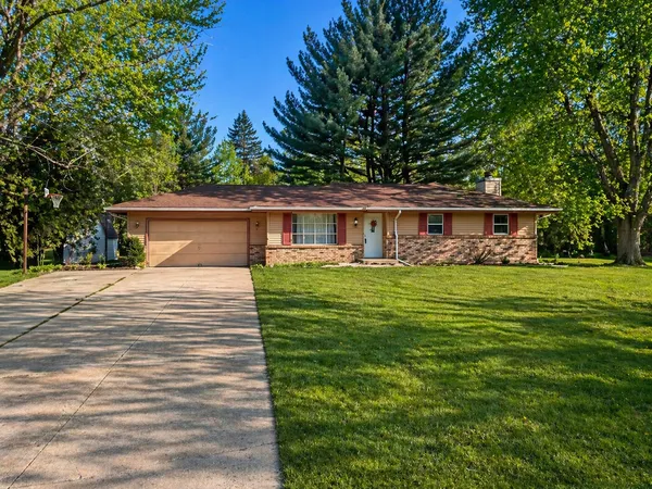 $250,000 | 3919 Falling Leaf Drive, Rockford, IL 61109