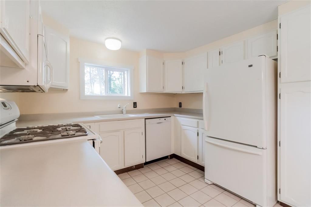 13 Stagecoach Road Falmouth, ME 04105 - Photo 12 of 35 Photo
