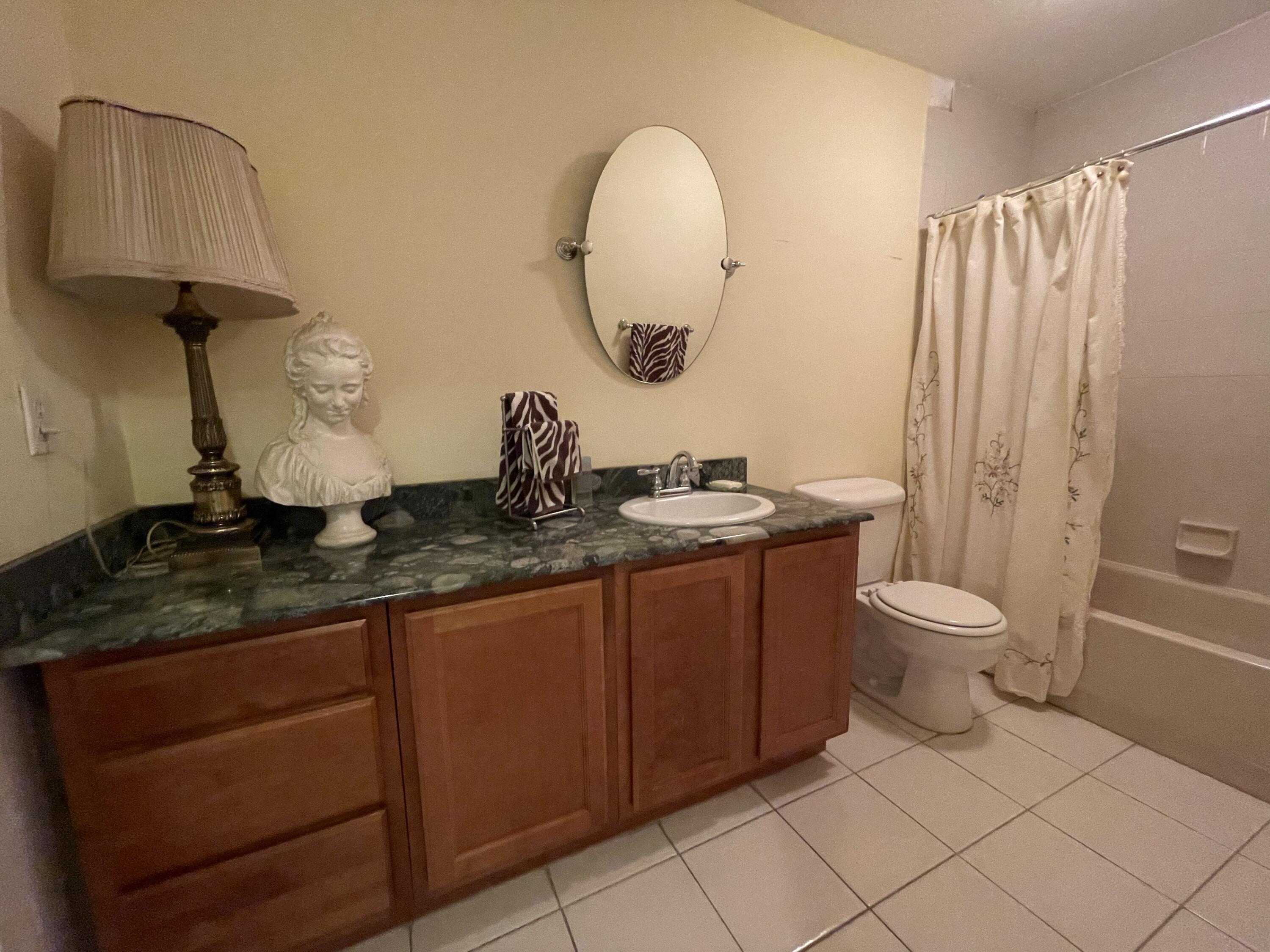 85 Superior Way Stuart, FL 34997 - Photo 24 of 35 Bathroom 2
