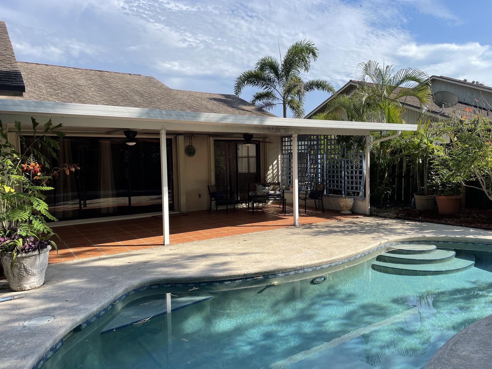 85 Superior Way Stuart, FL 34997 - Photo 32 of 35 Pool
