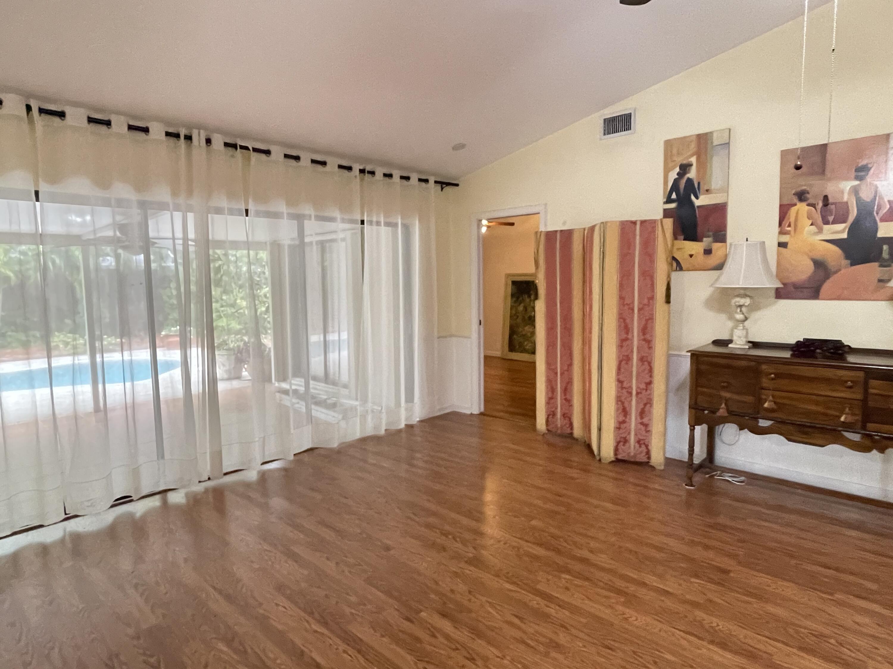 85 Superior Way Stuart, FL 34997 - Photo 7 of 35 Living