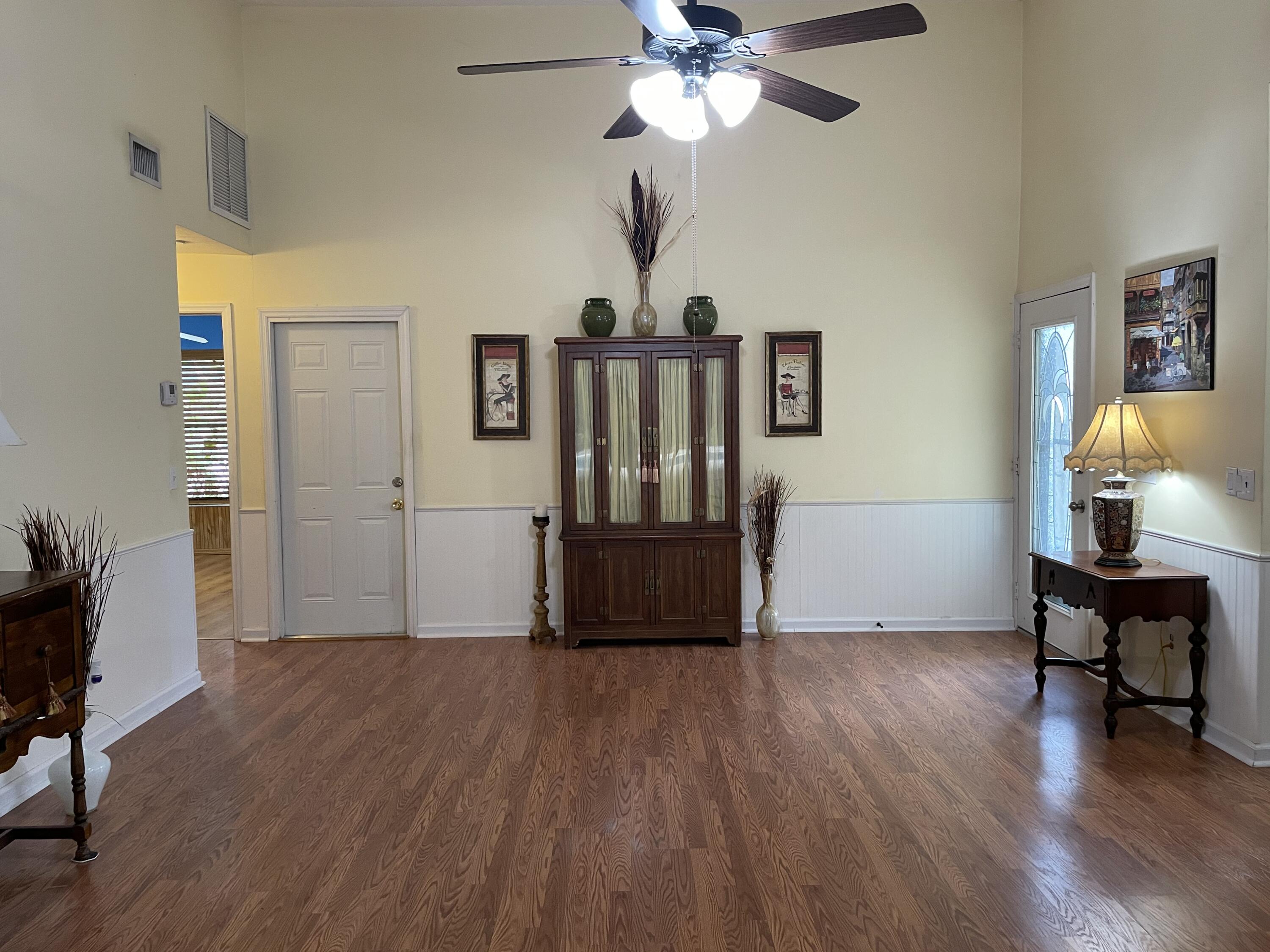 85 Superior Way Stuart, FL 34997 - Photo 8 of 35 Living