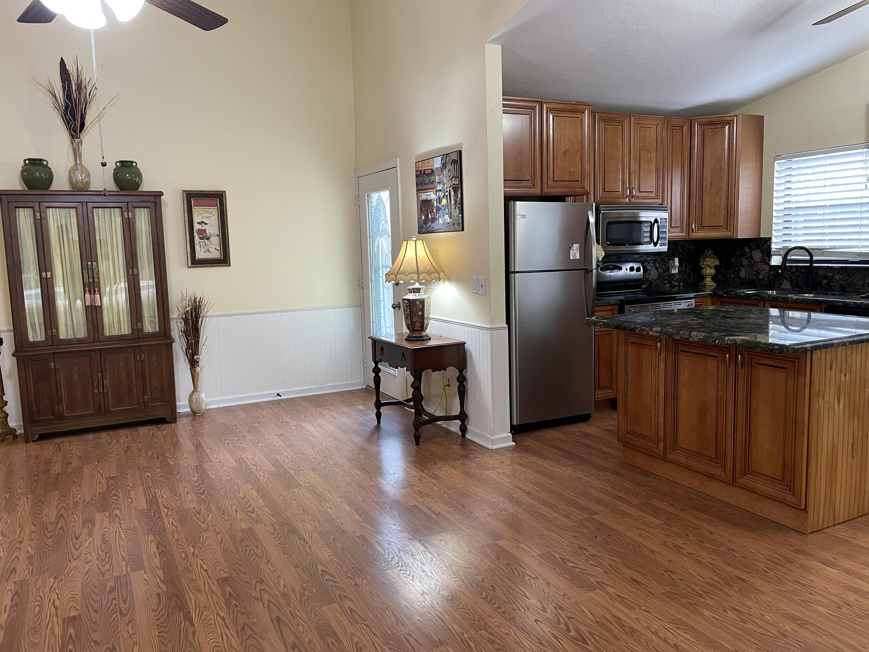 85 Superior Way Stuart, FL 34997 - Photo 9 of 35 Living/Kitchen