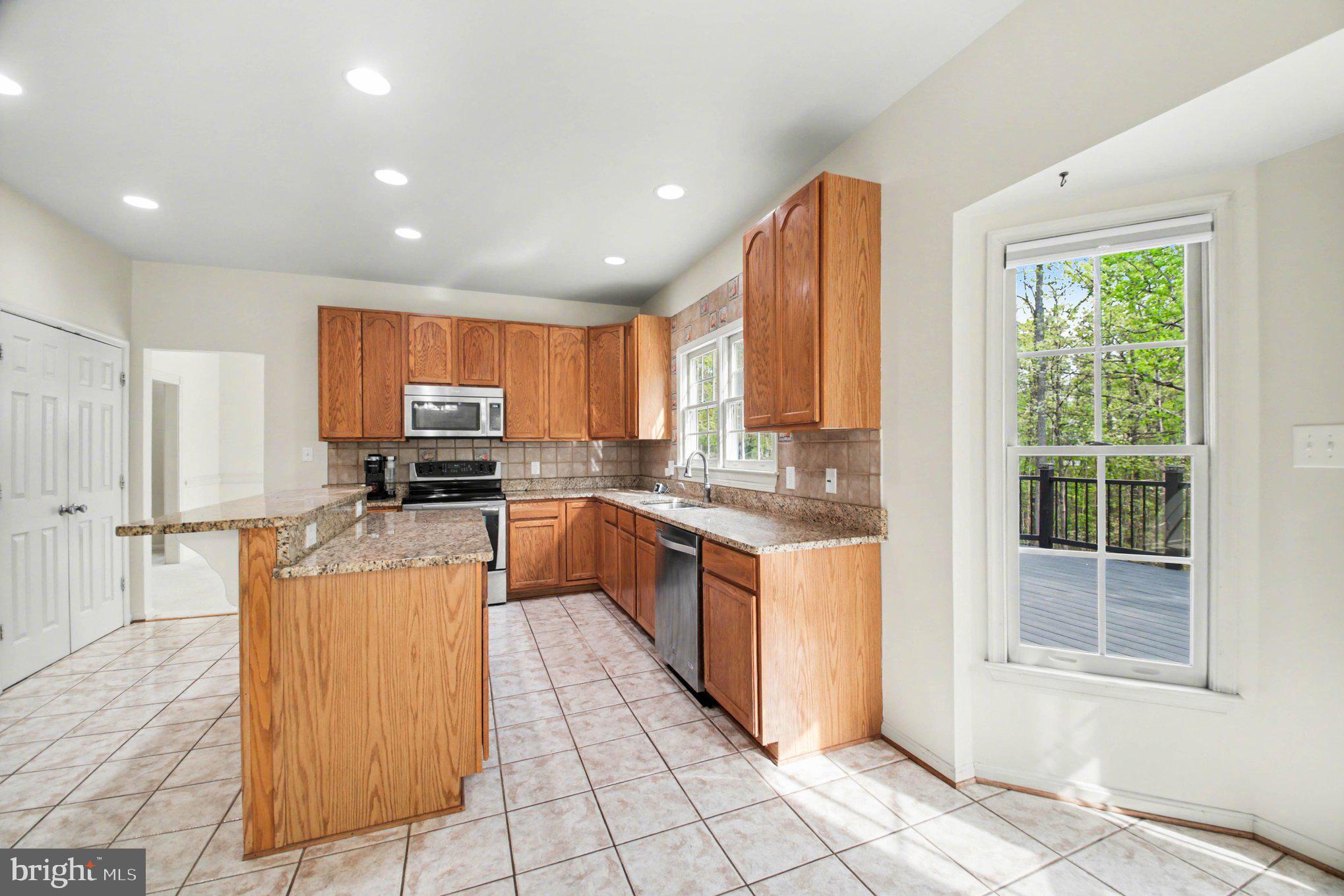 1480 Truslow Road Fredericksburg, VA 22406 - Photo 4 of 52