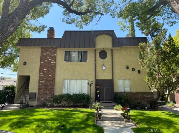 $3,000 | 600 Pioneer Drive, Unit 5, Glendale, CA 91203