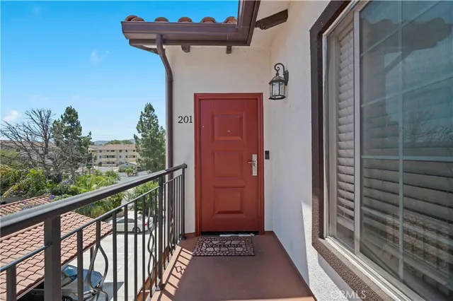 $625,000 | 1755 Heywood Street, Unit 201, Simi Valley, CA 93065