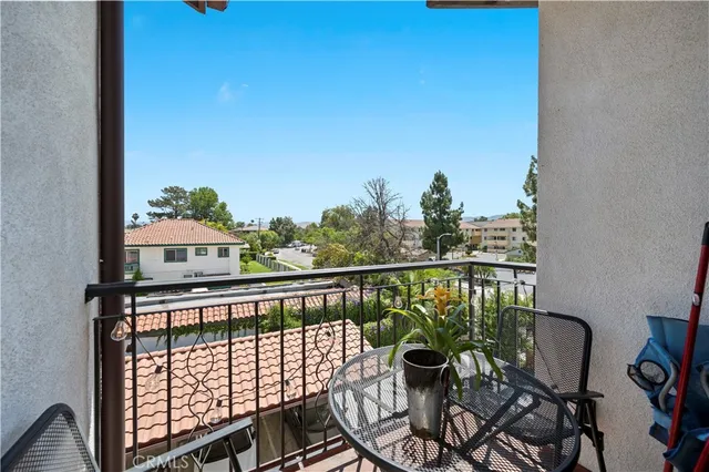 $625,000 | 1755 Heywood Street, Unit 201, Simi Valley, CA 93065