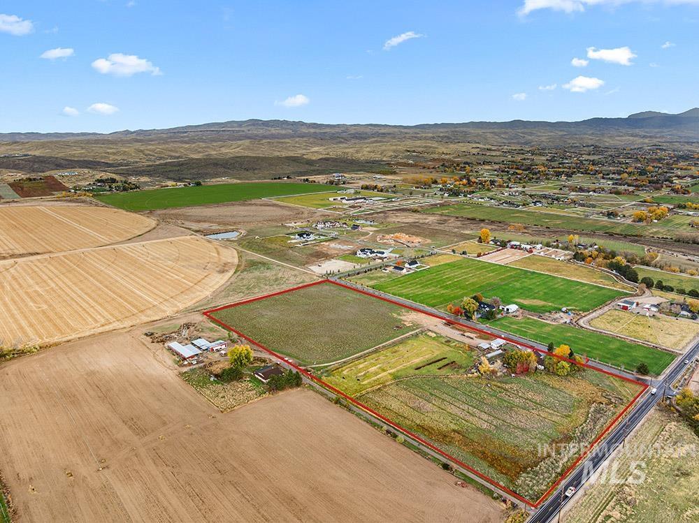 5600 West Beacon Light Road Eagle, ID 83616 - Photo 2 of 21