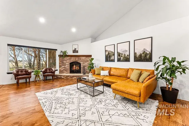 $3,800,000 | 5600 West Beacon Light Road, Eagle, ID 83616