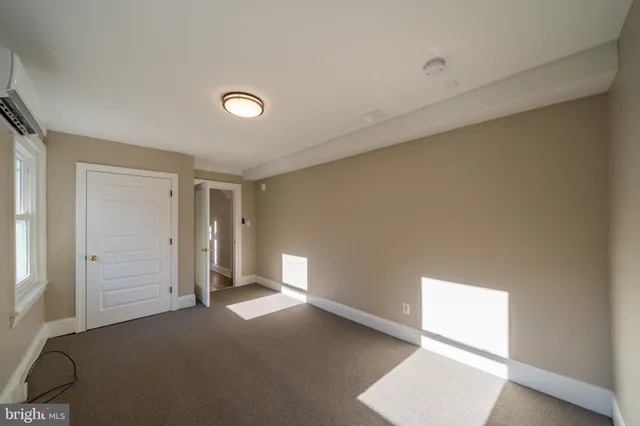 $2,000 | 327 North High Street, Unit 1, West Chester, PA 19380