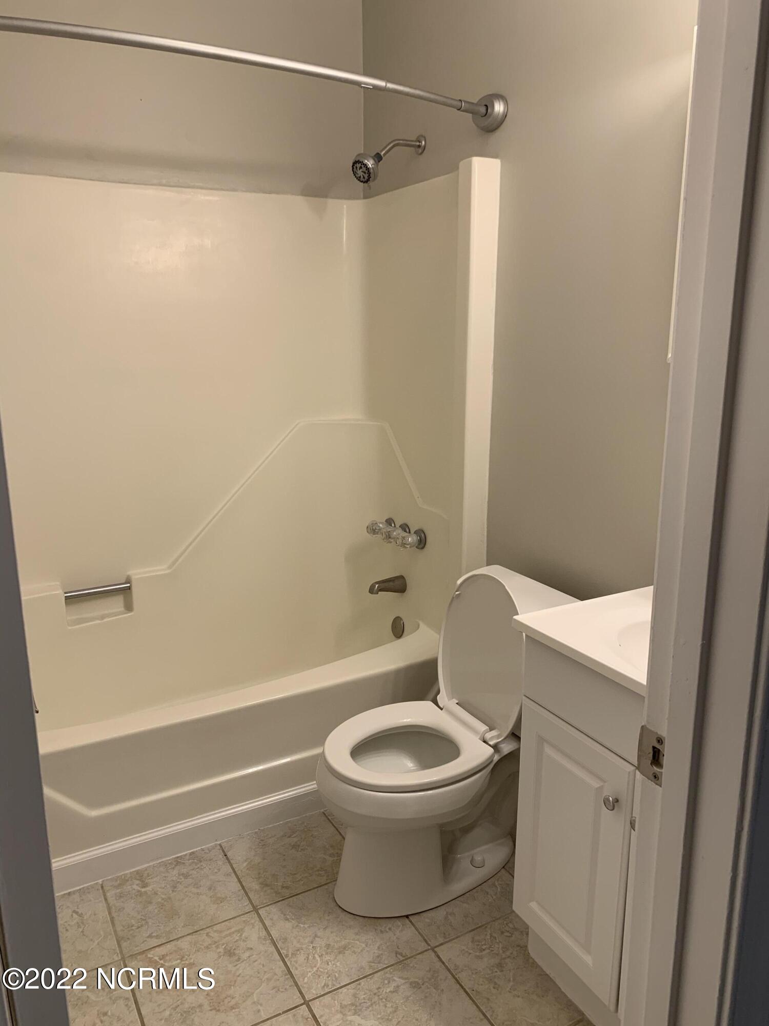 600 Tall Pine Road Havelock, NC 28532 - Photo 9 of 29 Bathroom 2