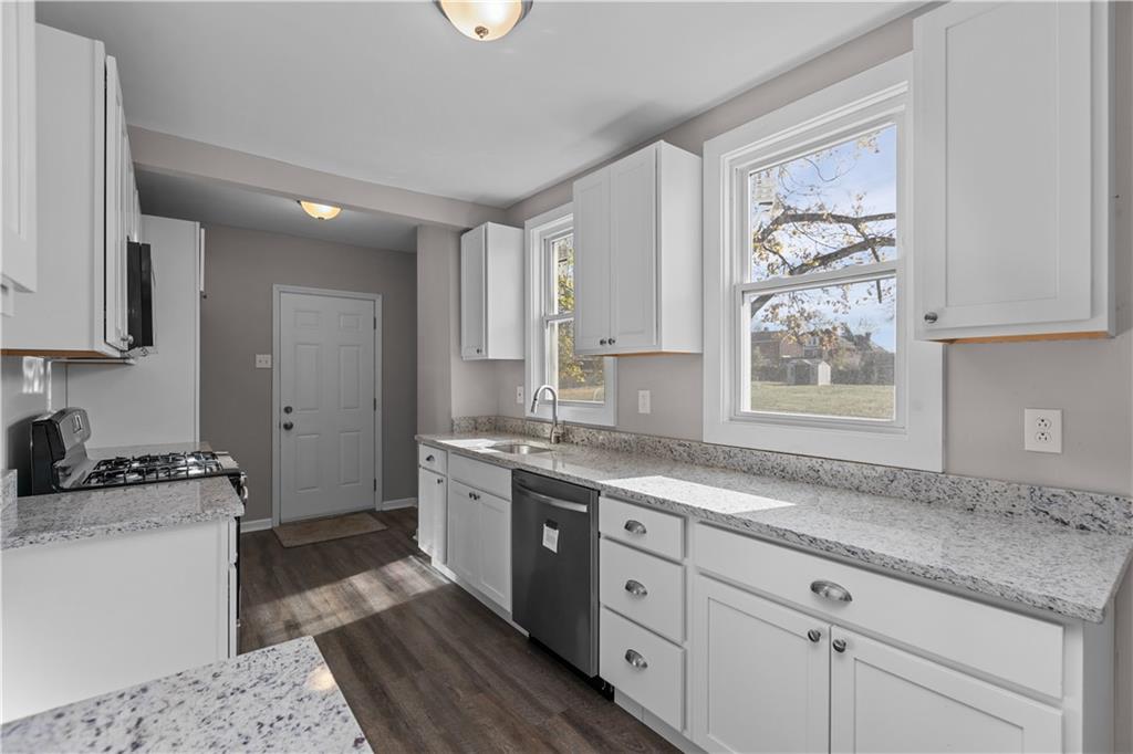 201 Conestoga Road Pittsburgh, PA 15235 - Photo 18 of 35 Gallery Image 18