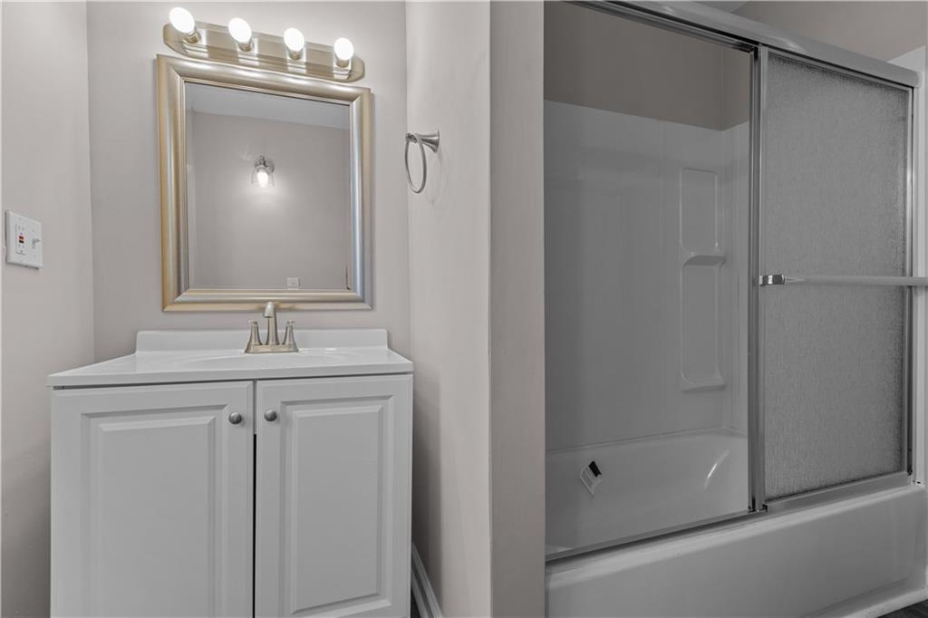 201 Conestoga Road Pittsburgh, PA 15235 - Photo 31 of 35 Gallery Image 31