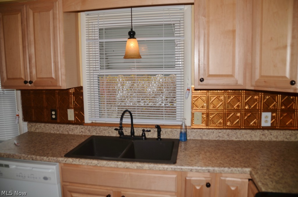 147 Brush Road Cleveland, OH 44143 - Photo 6 of 21 Gallery Image 6