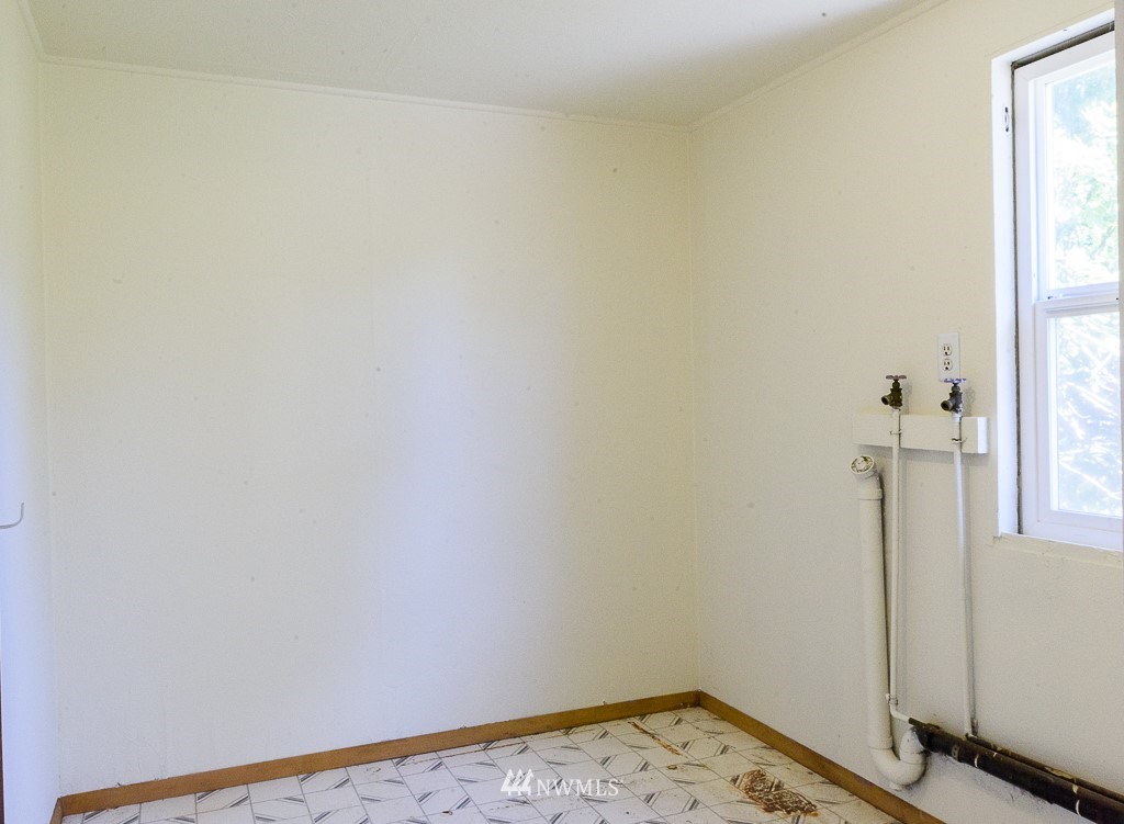 20569 Widme Road Northeast Poulsbo, WA 98370 - Photo 20 of 21 Gallery Image 20