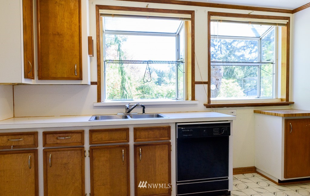 20569 Widme Road Northeast Poulsbo, WA 98370 - Photo 10 of 21 Gallery Image 10