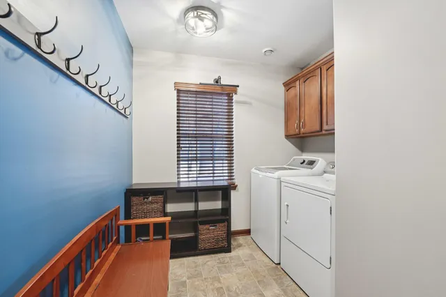 $674,900 | N57W24444 Falcon Court, Sussex, WI 53089