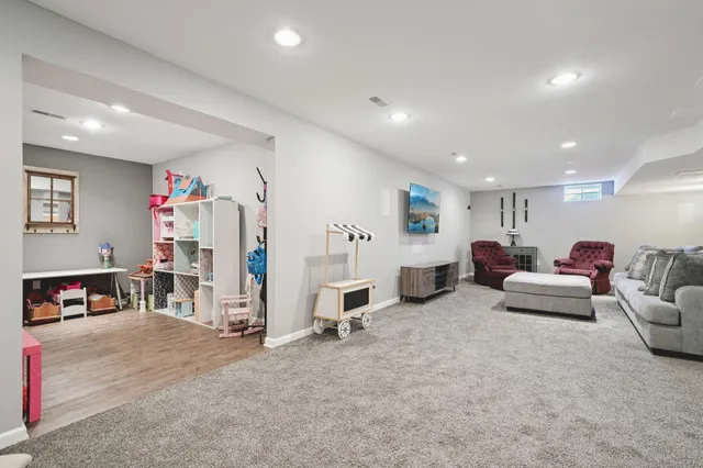 $674,900 | N57W24444 Falcon Court, Sussex, WI 53089