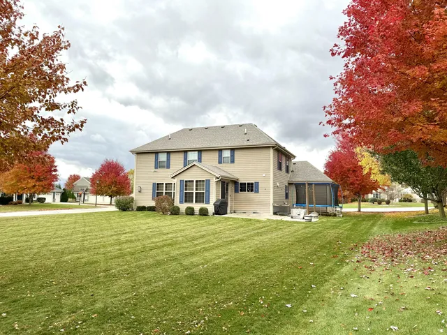 $674,900 | N57W24444 Falcon Court, Sussex, WI 53089