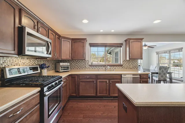 $674,900 | N57W24444 Falcon Court, Sussex, WI 53089