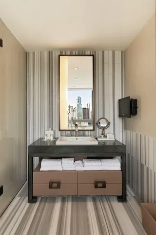 $675,000 | 246 Spring Street, Unit 3504 | Hudson Square