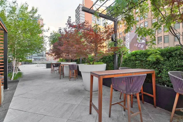 $675,000 | 246 Spring Street, Unit 3504 | Hudson Square