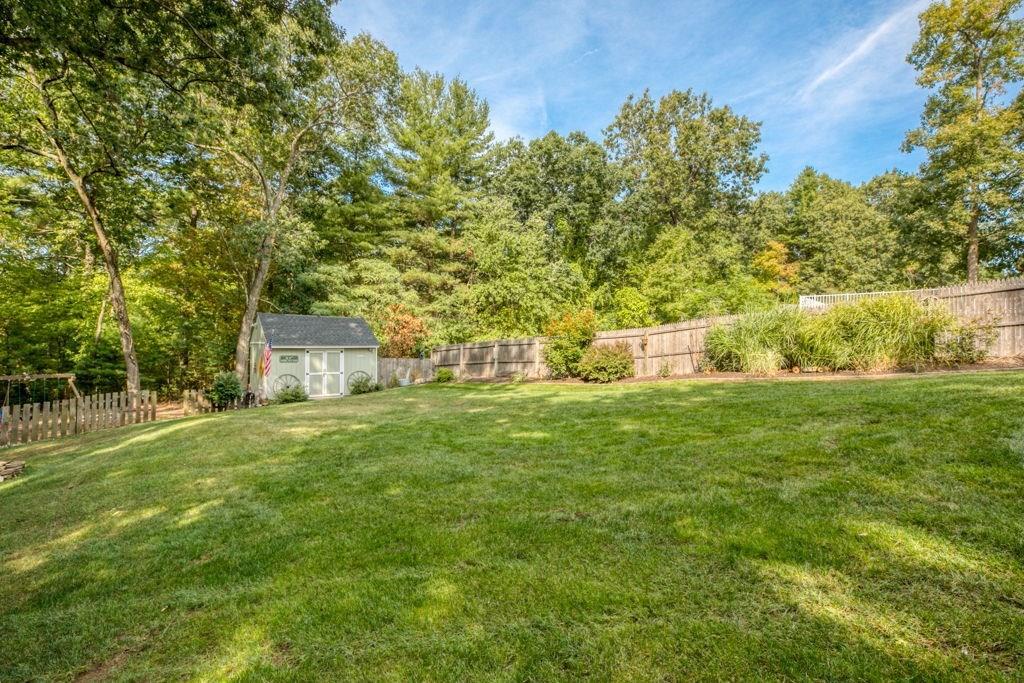 136 Webber Street Springfield, MA 01108 - Photo 29 of 29 a garden view