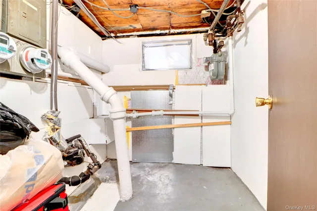 $848,888 | 65-10 80th Avenue | Glendale