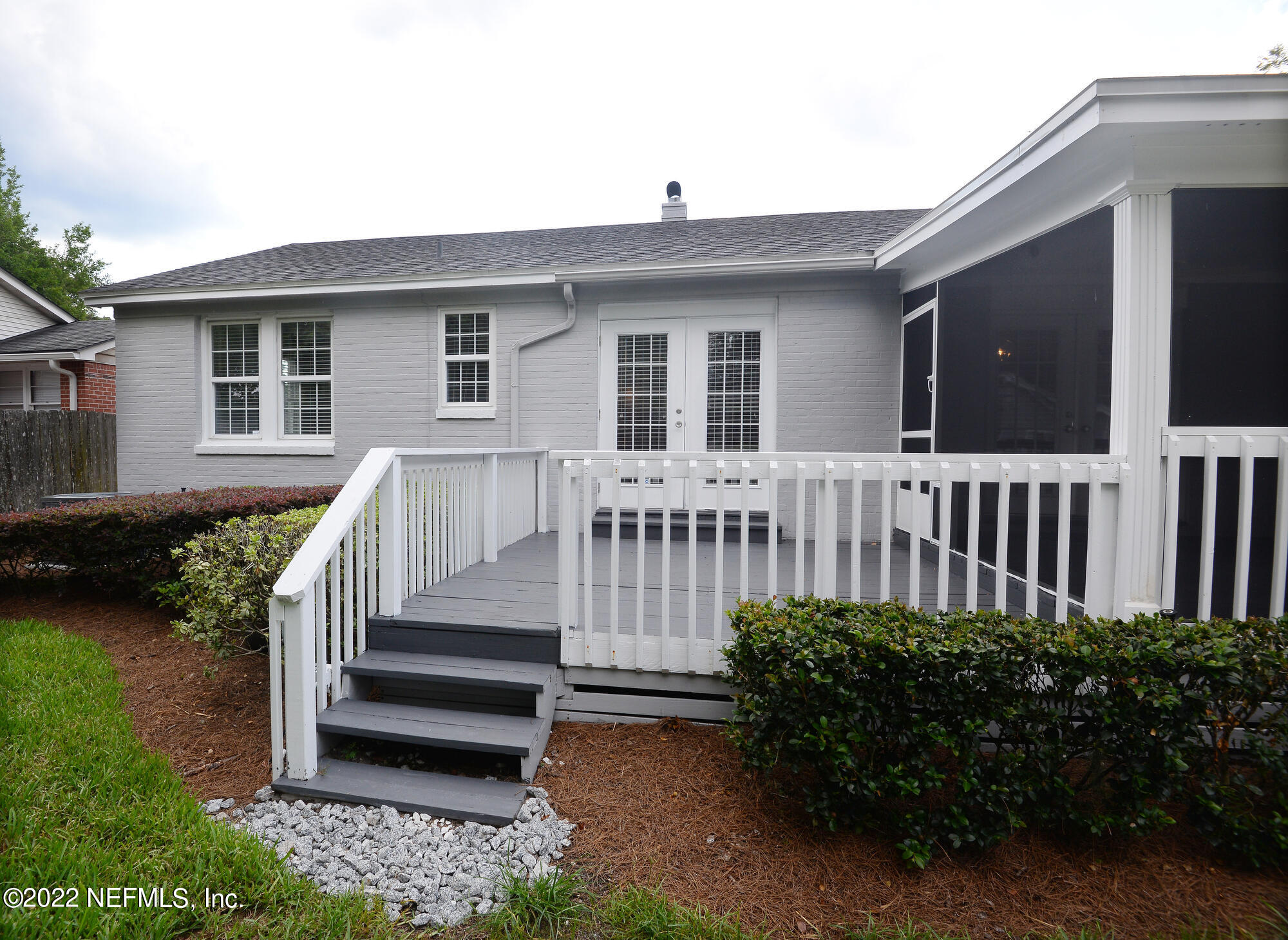 3973 Gadsden Road Jacksonville, FL 32207 - Photo 30 of 45 front view of a house with a yard