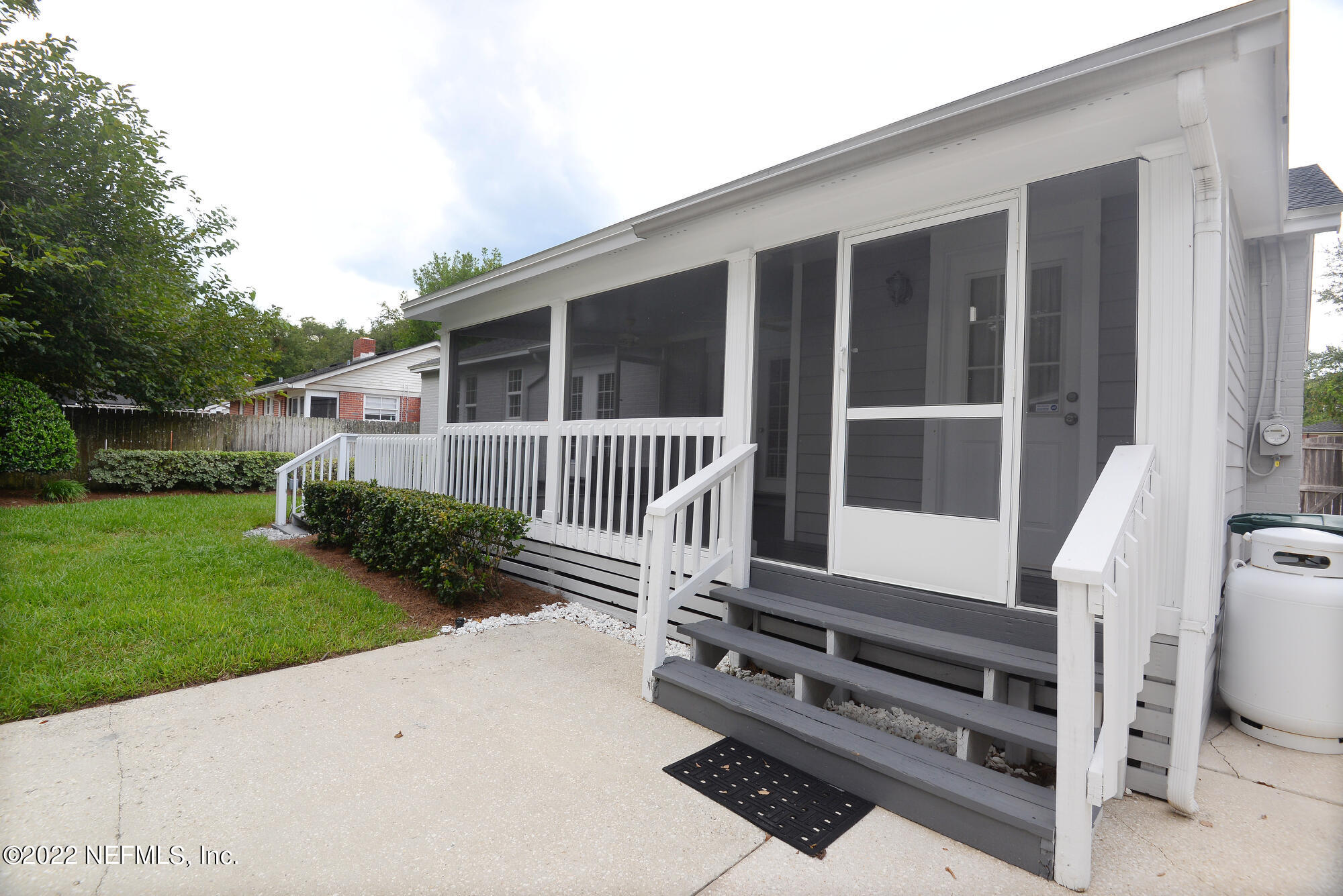 3973 Gadsden Road Jacksonville, FL 32207 - Photo 35 of 45 a view of backyard with deck