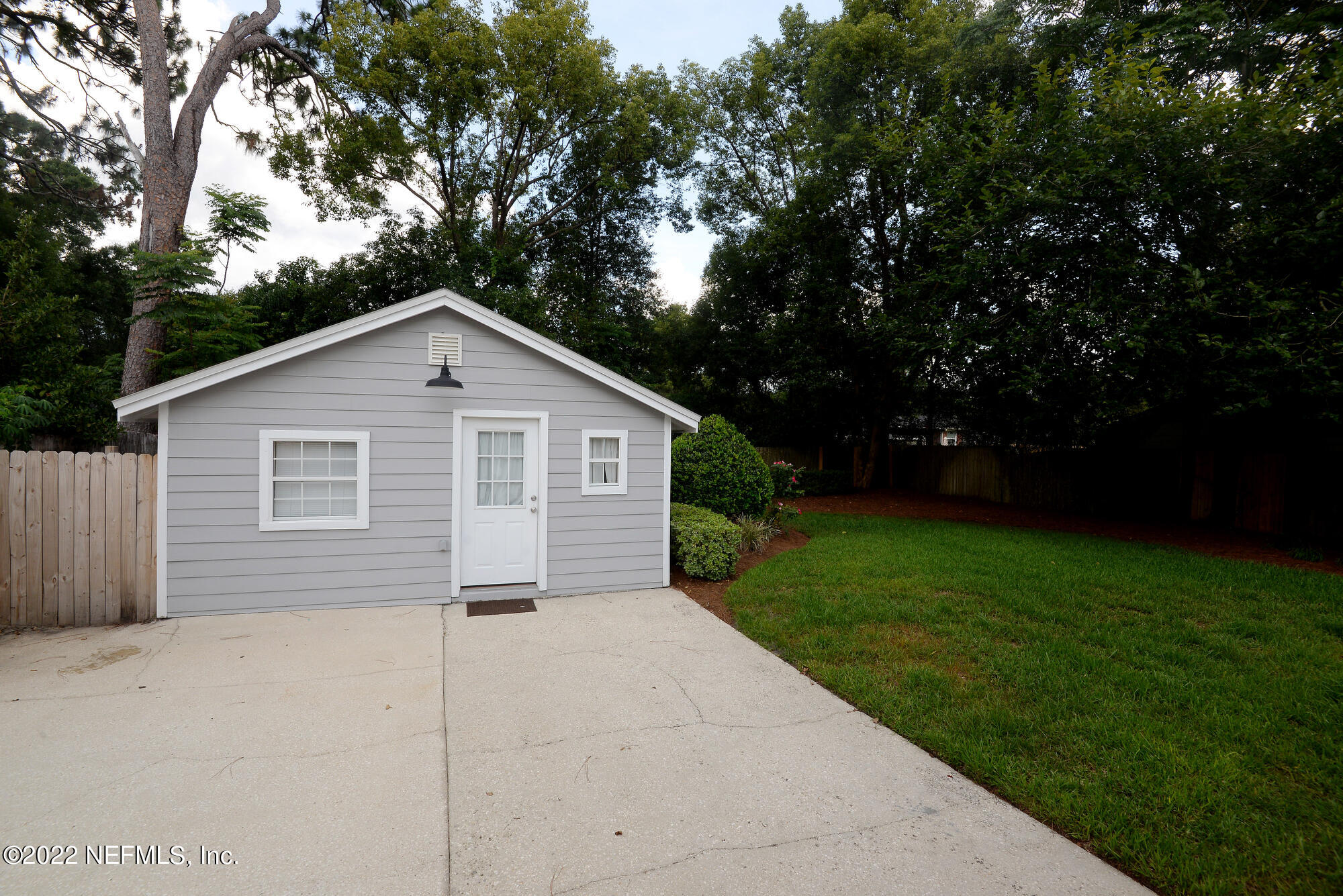 3973 Gadsden Road Jacksonville, FL 32207 - Photo 36 of 45 a view of backyard of house with green space