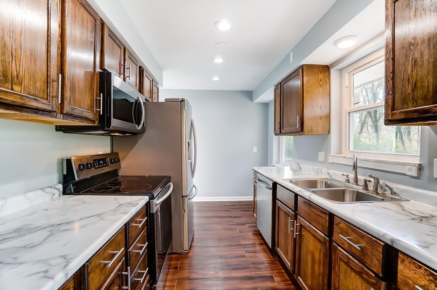 2145 Adams Road Cincinnati, OH 45231 - Photo 8 of 17 Gallery Image 8