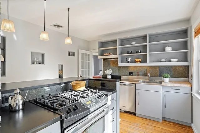 $3,500 | 132 Rawson Road, Unit 132, Arlington, MA 02474