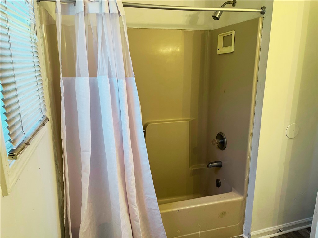 121 Warner Street Rochester, NY 14606 - Photo 8 of 10