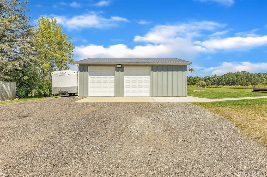 1926 West Cohoctah Road Howell, MI 48855 - Photo 36 of 38