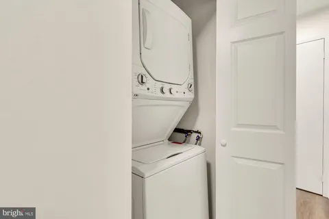 $249,900 | 200 North Pickett Street, Unit 1010, Alexandria, VA 22304