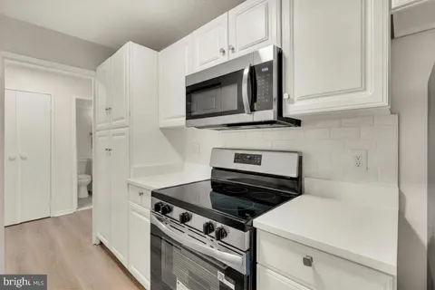 $249,900 | 200 North Pickett Street, Unit 1010, Alexandria, VA 22304