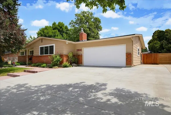 $592,000 | 5300 Warrington Drive, Boise, ID 83704