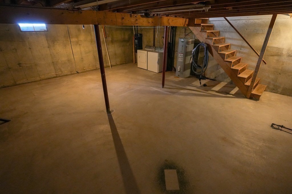 283 Fuller Road, Unit E Chicopee, MA 01020 - Photo 20 of 21 a view of a room with gym equipment