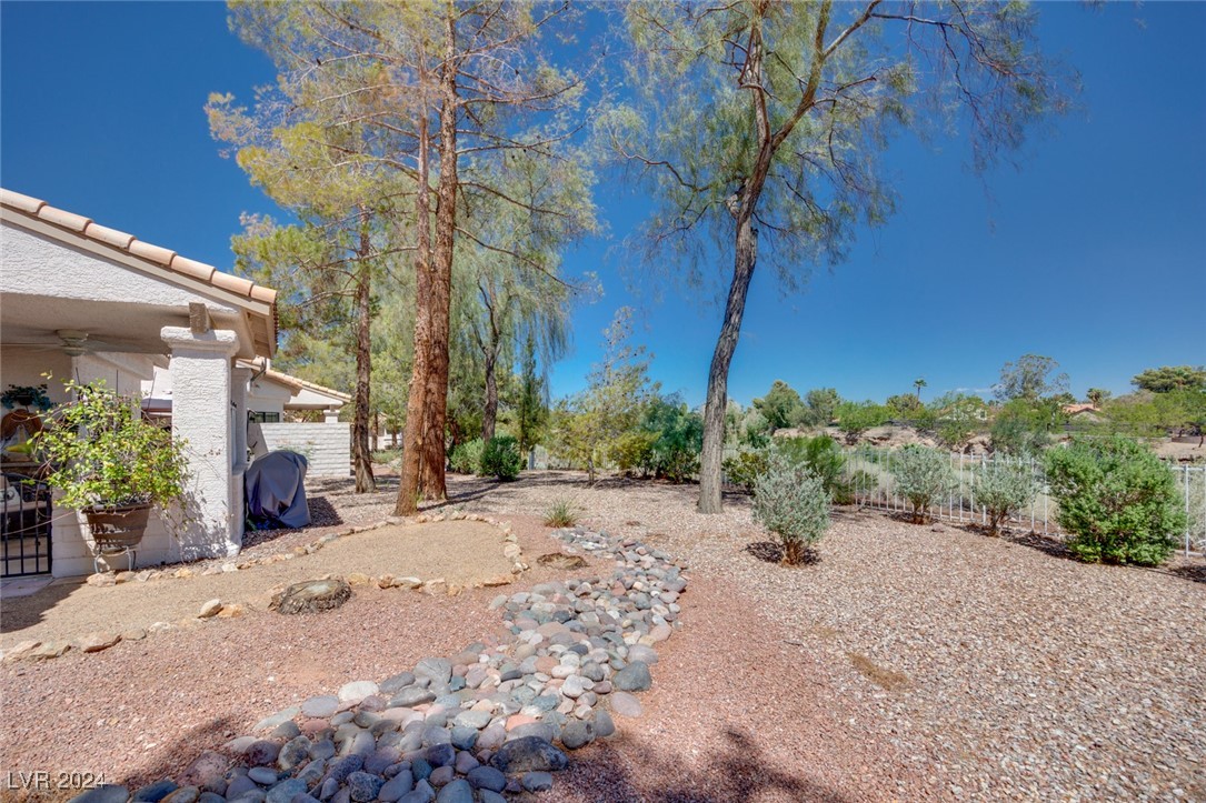 1902 Hobson Drive Henderson, NV 89074 - Photo 29 of 36