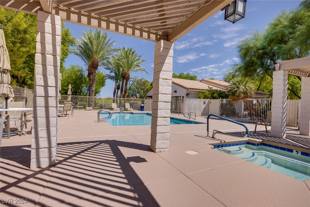 1902 Hobson Drive Henderson, NV 89074 - Photo 32 of 36 Main Pool