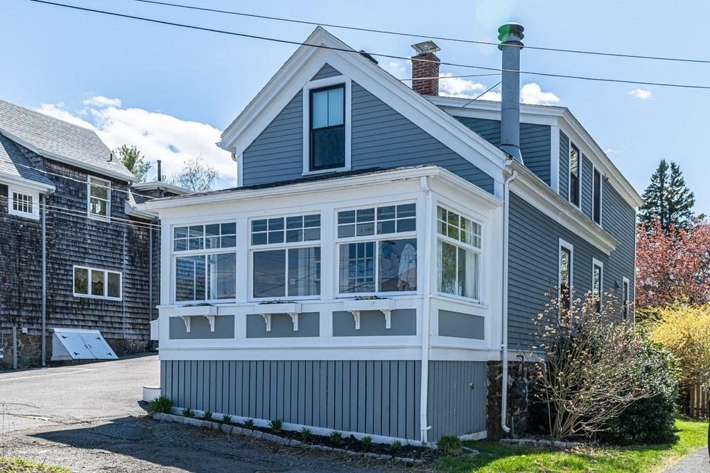 18 Evans Road Marblehead, MA 01945 - Photo 2 of 28 Gallery Image 2