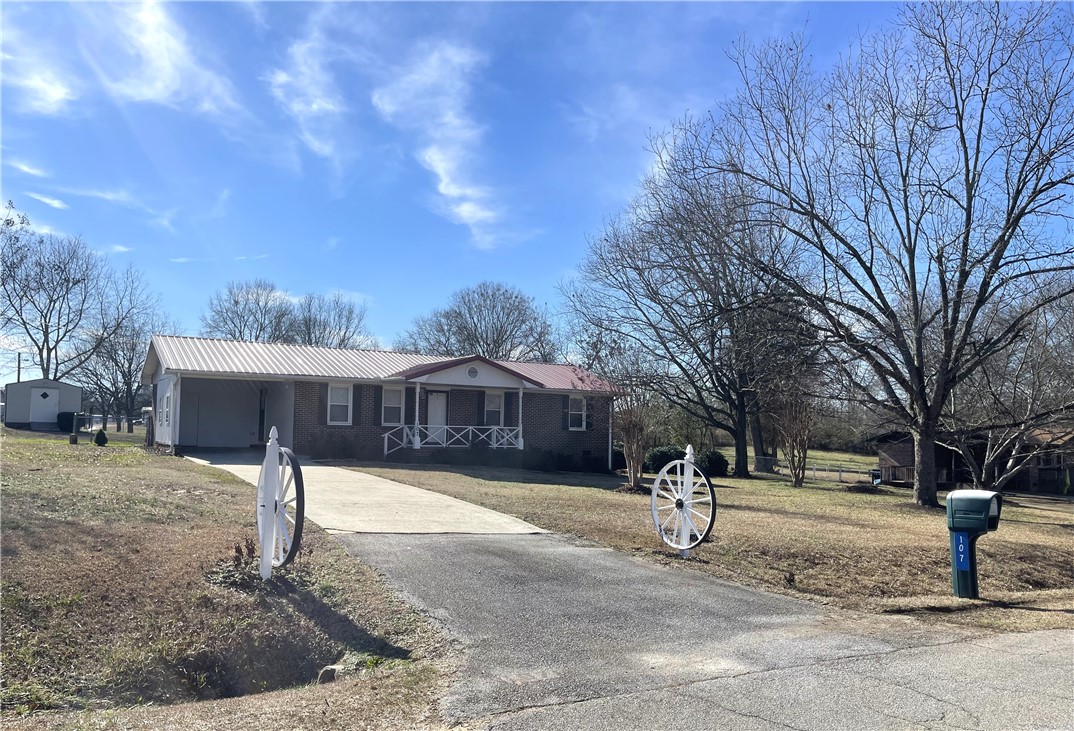107 Bluefield Road Starr, SC 29684 - Photo 1 of 19