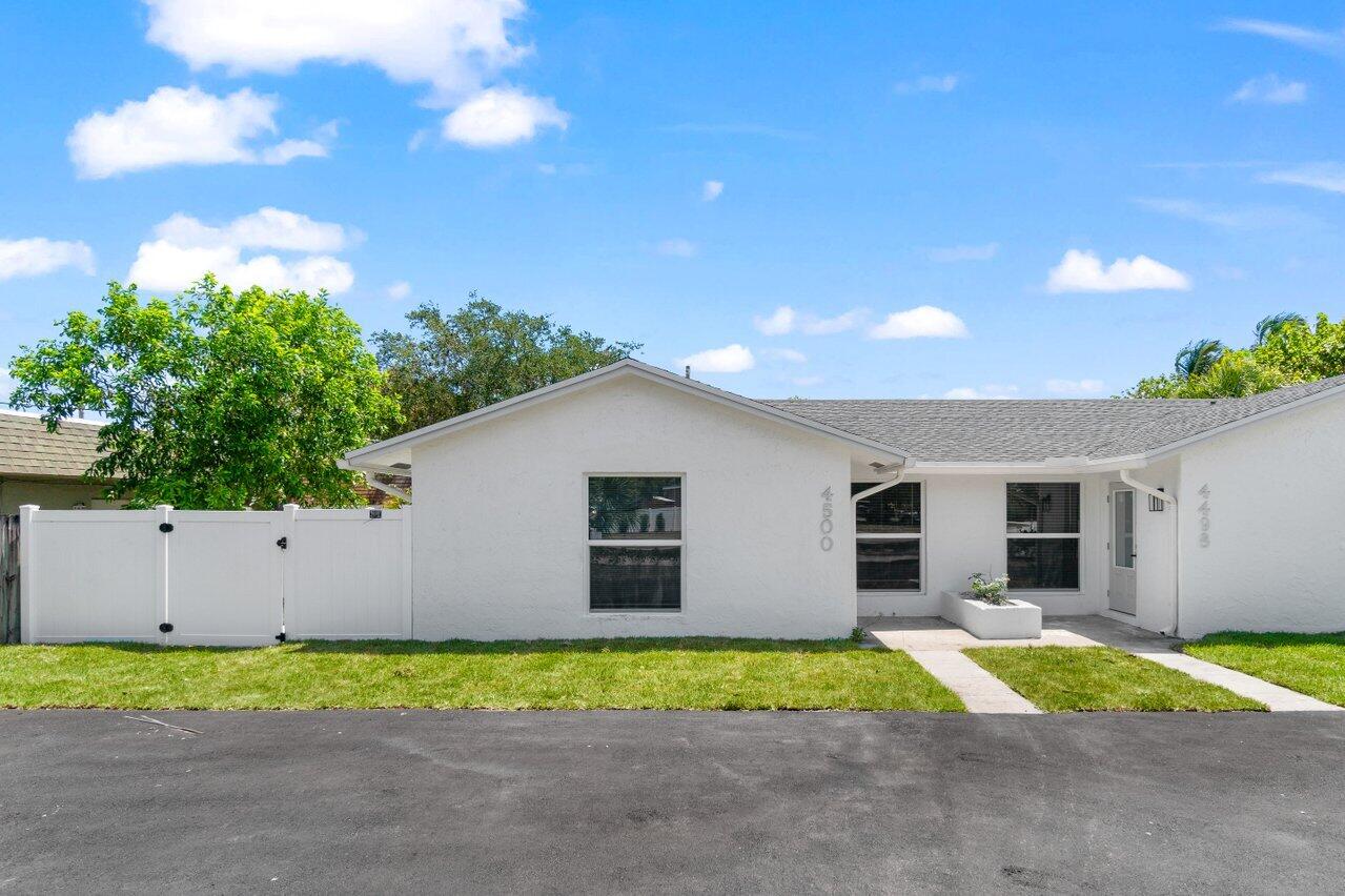 4498 Northwest 2nd Avenue Boca Raton, FL 33431 - Photo 42 of 43 a view of outdoor space and yard