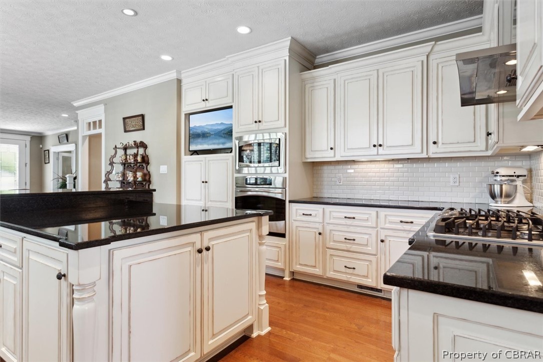 341 Syms Street Hampton, VA 23669 - Photo 16 of 46 Gallery Image 16